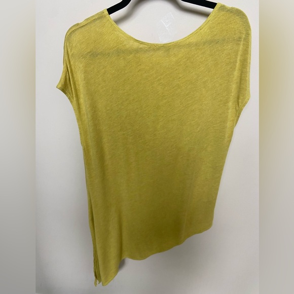 Max Edition green top size medium slit on low side - Picture 2 of 4